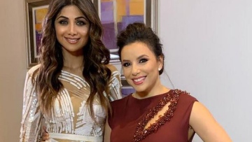 Photo: ${params.title}