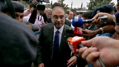 Photo: Pakistani court summons ex-president in money launder case