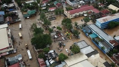Photo: 26 killed in landslides, floods in eastern Philippines