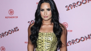 Photo: Demi Lovato drops Max Ehrich wedding hints: 'I would love to elope'