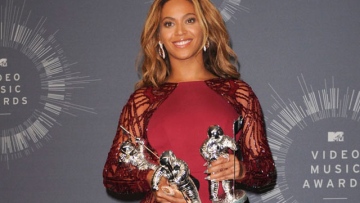 Photo: ${params.title}