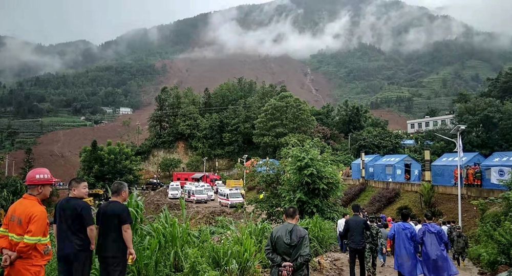ÎÏÎ¿ÏÎ­Î»ÎµÏÎ¼Î± ÎµÎ¹ÎºÏÎ½Î±Ï Î³Î¹Î± Death toll rises to 20 in SW China land