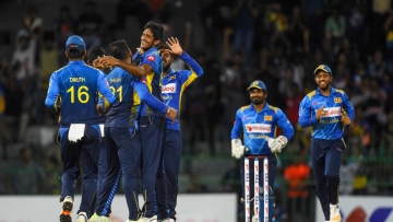 Photo: ${params.title}