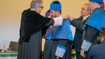 Photo: ${params.title}