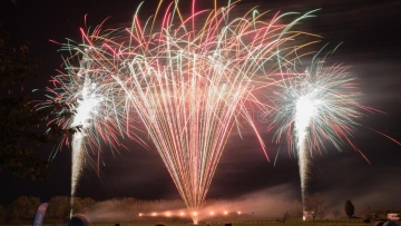 Photo: Public Prosecution calls on public not to use, deal with display fireworks to ensure public safety, avoid legal accountability