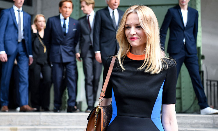 Le milliardaire français Arnault nomme sa fille Delphine à la tête de Dior