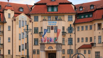 Photo: ${params.title}