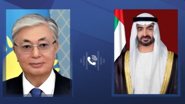 Photo: UAE President receives phone call from President of Kazakhstan