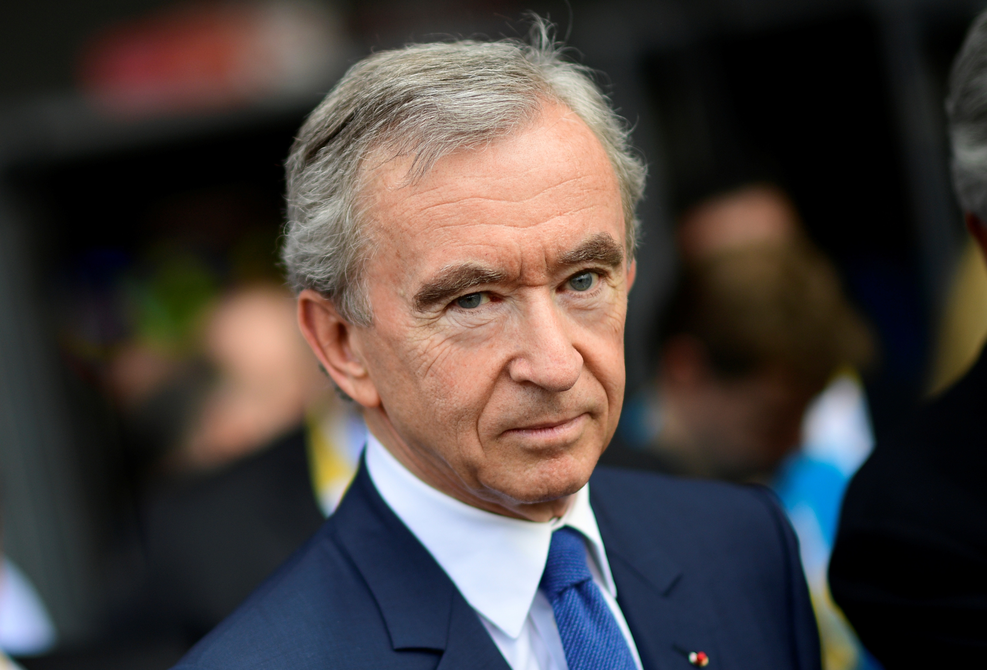 Bernard Arnault widens lead over Elon Musk as he reaches a staggering net  worth of $210 billion, becoming the world's wealthiest person - Business -  Economy and Finance - Emirates24