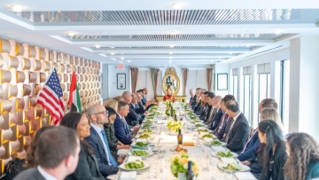 Photo: ${params.title}