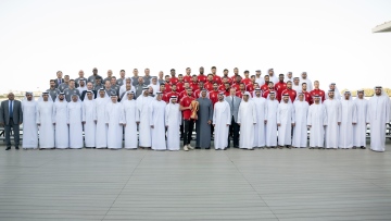 Photo: His Highness Sheikh Mohamed receives delegation from Sharjah Football Club, winners of UAE President's Cup