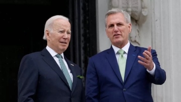 Photo: Biden and McCarthy reach a final deal to avoid US default and now must sell it to Congress