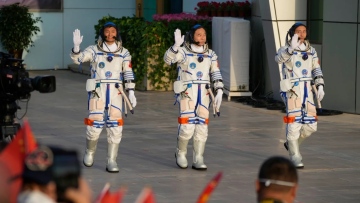 Photo: China sends first civilian astronaut to space as Shenzhou-16 blasts off