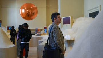 Photo: "London Design Biennale" showcases Emirati creativity and Dubai's rich history