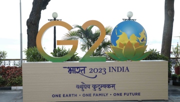 Photo: ${params.title}