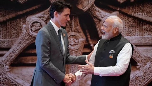 Photo: India suspends visas for Canadians as row escalates