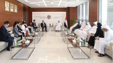 Photo: UAE, China explore prospects for cooperation on labour and human resources development