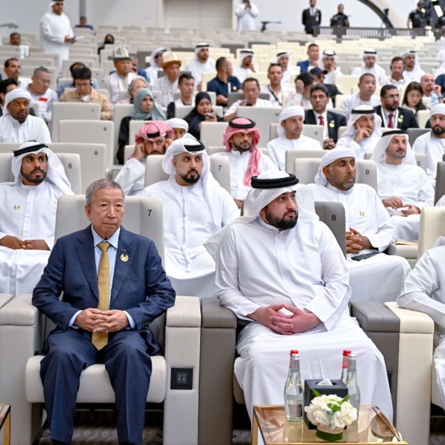 Photo: Ahmed bin Mohammed attends the opening of the inaugural International Forum for Falconry Sports and Racing