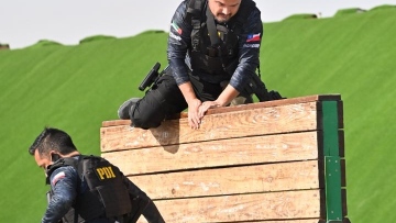 Photo: ${params.title}