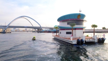 Photo: Dubai Civil Defence launches the world's first mobile floating fire station