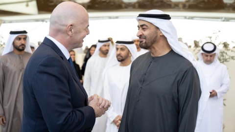 Photo: UAE President receives FIFA President