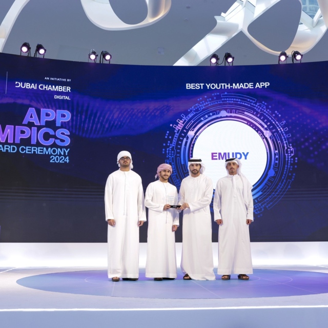 Photo: Hamdan bin Mohammed honours winners of the App Olympics