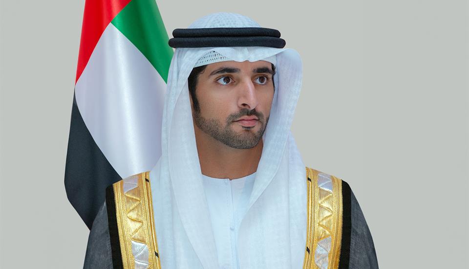 Photo: Hamdan bin Mohammed directs early disbursement of salaries to Dubai government employees on 23 April
