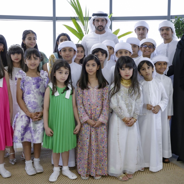 Photo: Hamdan bin Mohammed meets with Emirati children who volunteered to clean up their neighbourhoods following heavy rains