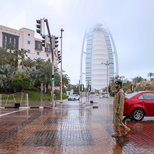 Photo: Emirates Receives Diverse Rainfall Today
