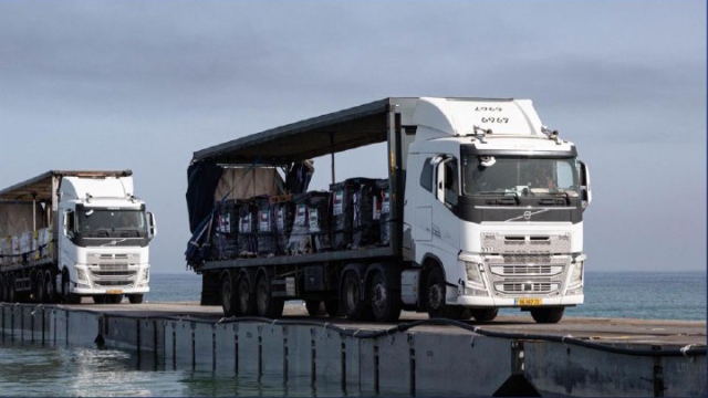 Photo: UAE aid shipment reaches Gaza in cooperation with the United States Agency for International Development (USAID)