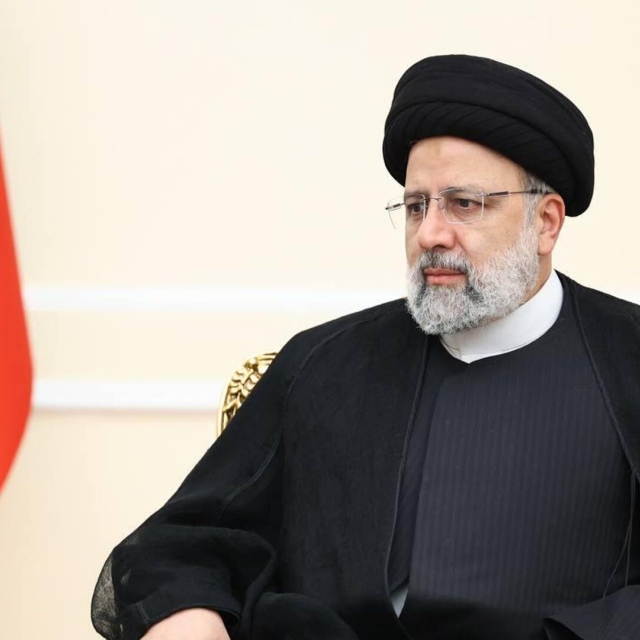 Photo: Iran's president, foreign minister die in helicopter crash