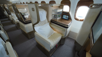 Photo: Emirates to introduce retrofitted Boeing 777s on two more cities