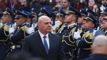 Photo: ${params.title}