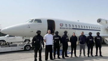 Photo: ${params.title}