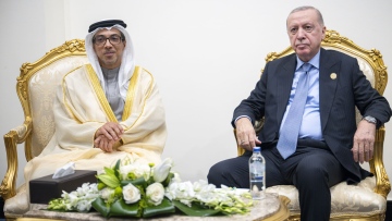 Photo: Mansour bin Zayed Holds Separate Meetings with Turkish President, Iraqi PM