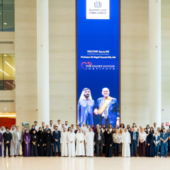 Photo: Renowned Heart Surgeon Sir Magdi Yacoub Visits Dubai Health