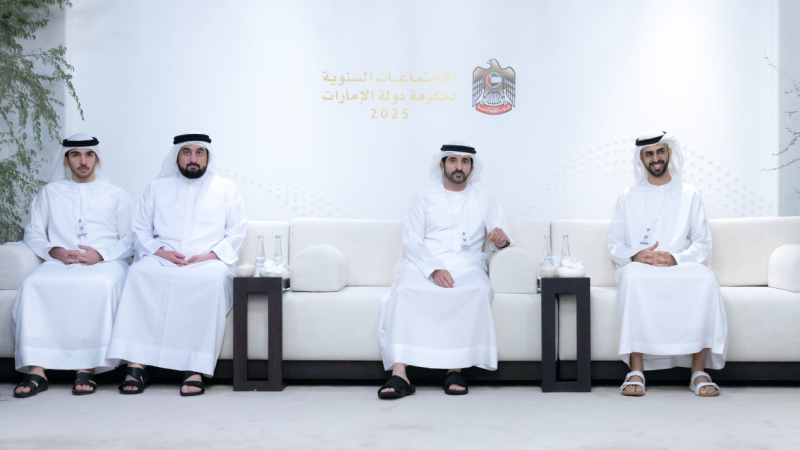 Photo: Hamdan bin Mohammed Meets With Chief AI Officers