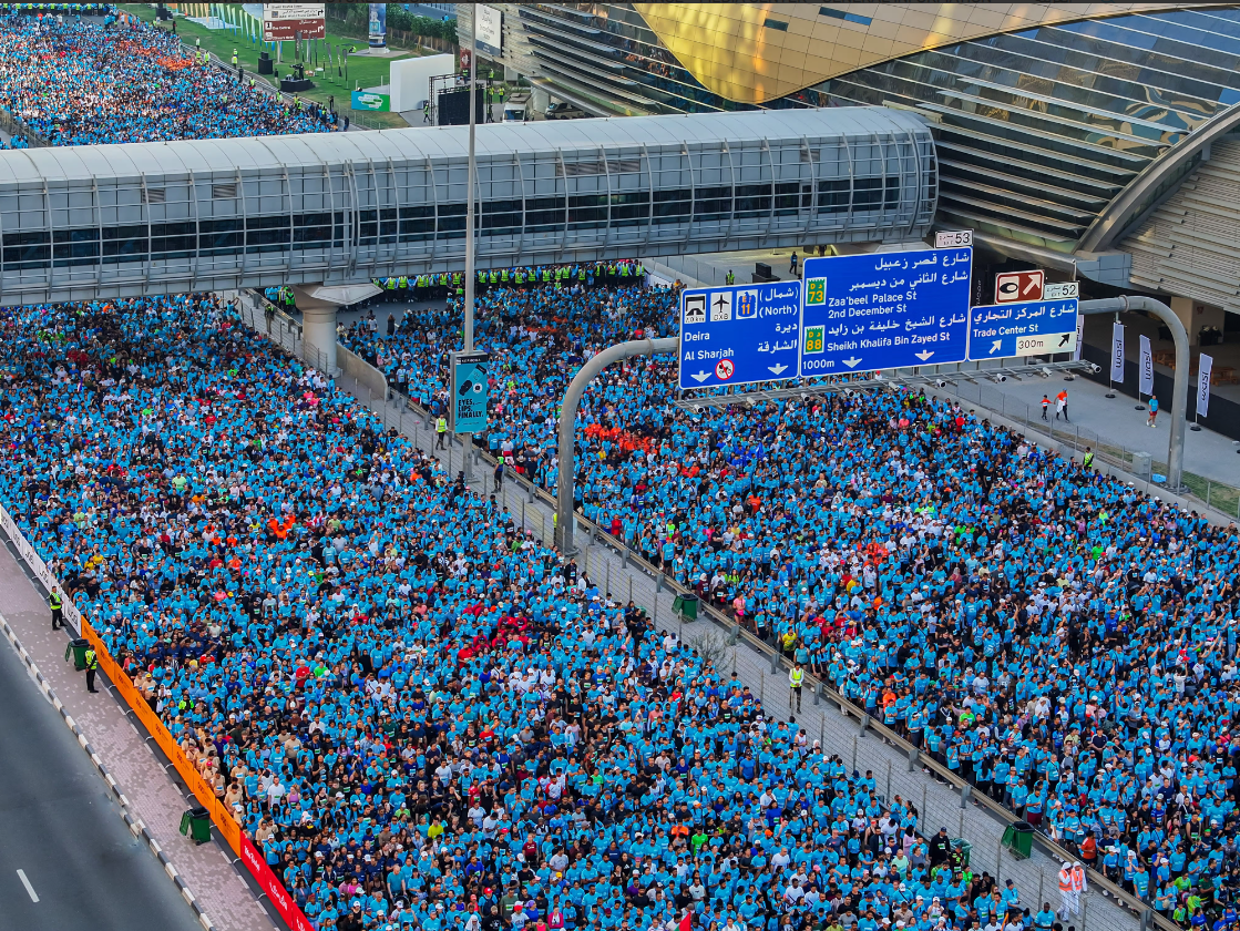 Record 307,000 Runners Take Over Sheikh Zayed Road for Dubai Run