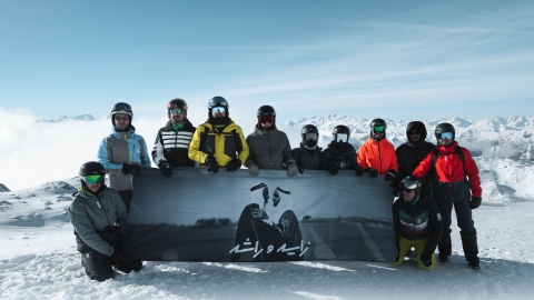 Photo: Reaching New Heights: UAE Flag and Founders’ Portraits Unfurled Atop the Alps