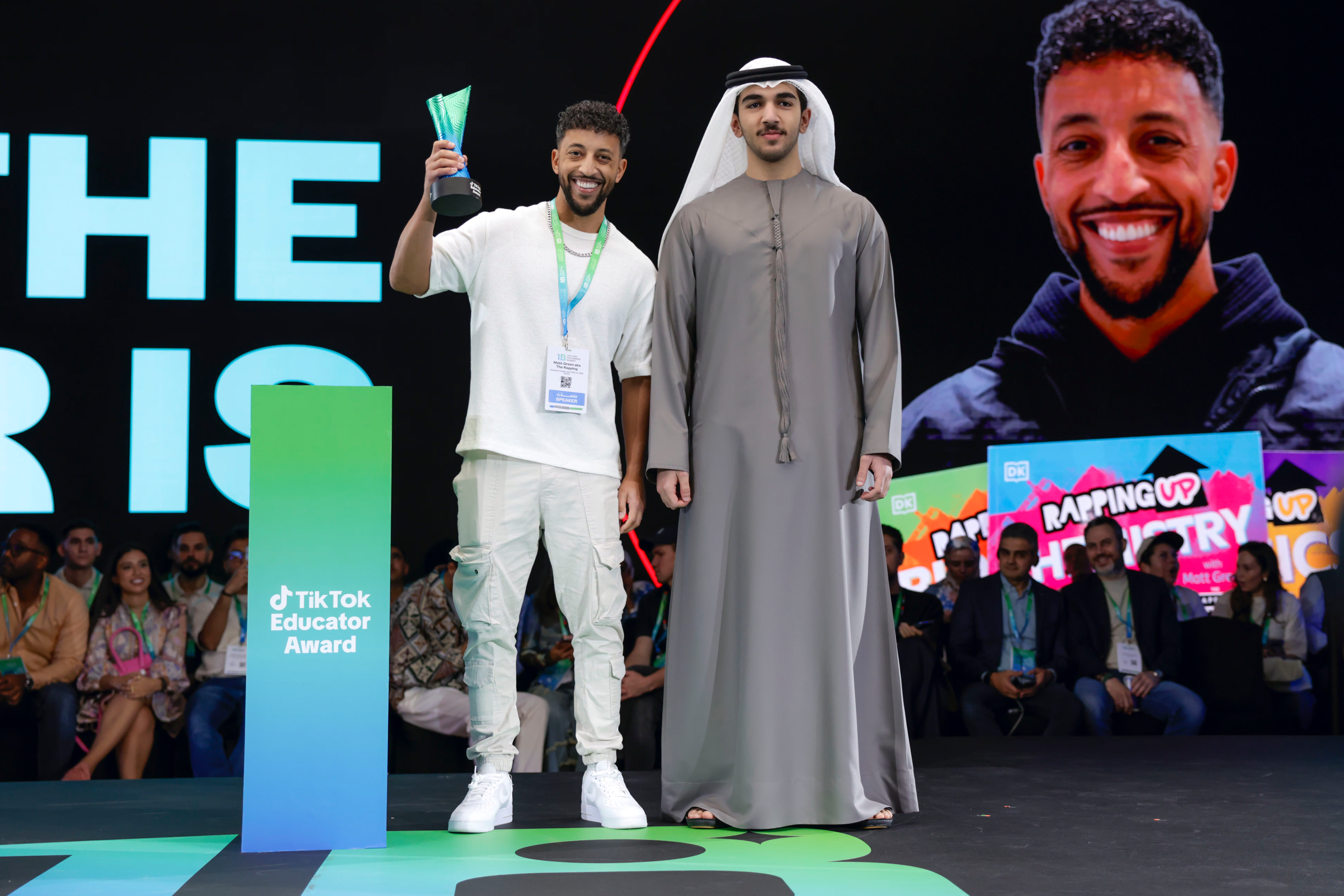 Mohammed bin Rashid bin Mohammed bin Rashid Honours Winner of the Educator Award at the 1 Billion Followers Summit