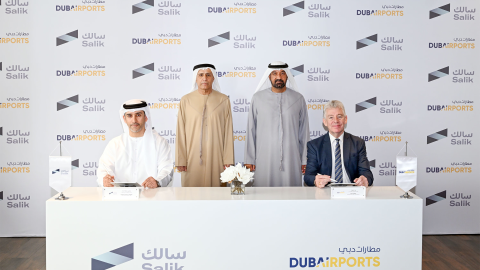 Photo: Ahmed bin Saeed and Mattar Al Tayer Witness Signing of 10-Year Agreement Between Dubai Airports and Salik to Enable Seamless E-Wallet Parking Payments at DXB