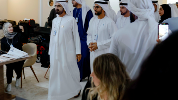 Photo: Mohammed bin Rashid Visits the Media Department of the Cybersecurity Centre