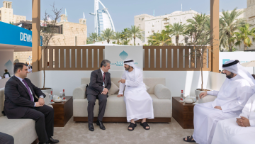 Photo: Hamdan bin Mohammed Meets with Prime Minister of Kurdistan- Iraq