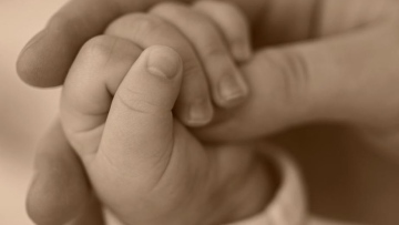 Photo: &lsquo;Yas Clinic Abu Dhabi&rsquo; Performs Complex Bone Marrow Transplant to One-Year-Old Child