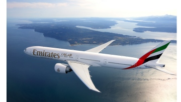 Photo: Emirates extends flight suspension through March 7 amid regional airspace closures