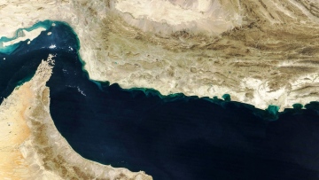 Photo: Iran: No Intention To Close Strait Of Hormuz At This Stage