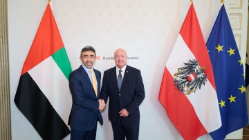 Photo: Abdullah bin Zayed meets Austrian Chancellor in Vienna