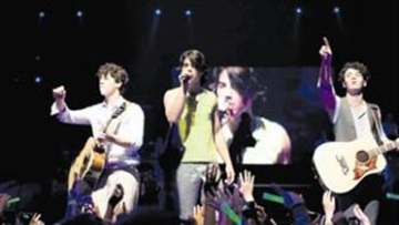 Photo: ${params.title}