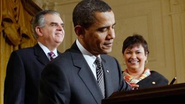 Photo: ${params.title}